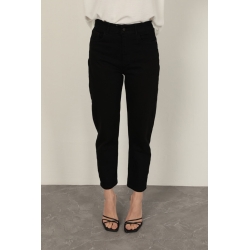 Veralis Yüksek Bel Mom Fit Denim Pantolon – Gün Boyu Konfor ve Şıklık!
