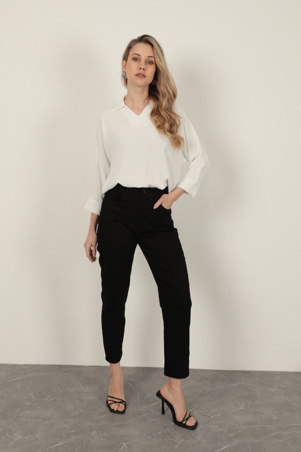 Veralis Yüksek Bel Mom Fit Denim Pantolon – Gün Boyu Konfor ve Şıklık!